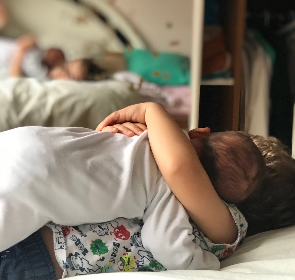 Mami, dă-mi-l pe Victor, să-l iubesc miruna ioani